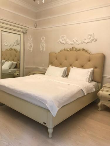 Kiev Lypki Signature Apartments - image 3