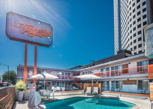 The Tangerine - A Burbank Hotel in Universal City