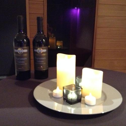 Guesthouse De Steenberg tweepersoonskamer met grote badkamer, kitchenette en tuinzicht op de eerste verdieping