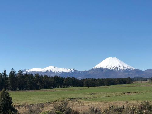 Tongariro Crossing Cottage and Crossing Transport