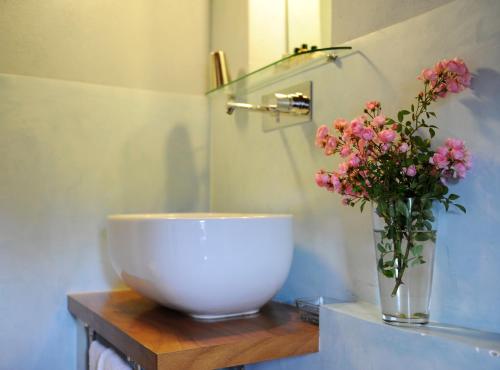 Relais Del Lago - image 2