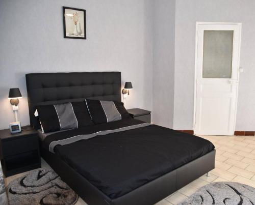 Appartement place des marseillaises saint-charles photo 22