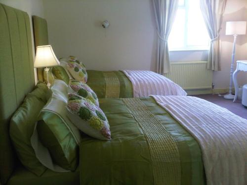 Plumpton House - main image