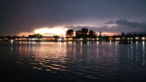 Lake Palace Group Of House Boats