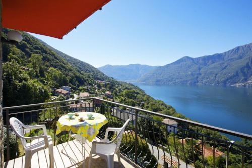  Casa La Costa, Pension in Tronzano Lago Maggiore