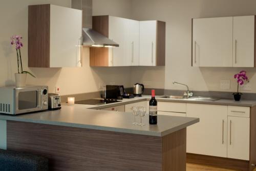 PREMIER SUITES PLUS Glasgow Bath Street - image 11