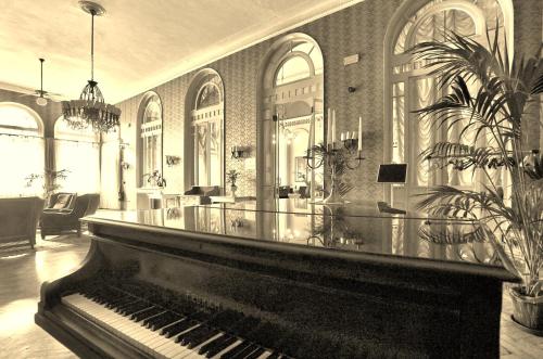 酒吧/高級酒吧, Grand Hotel Regina Salsomaggiore in 薩爾索馬焦雷泰爾梅