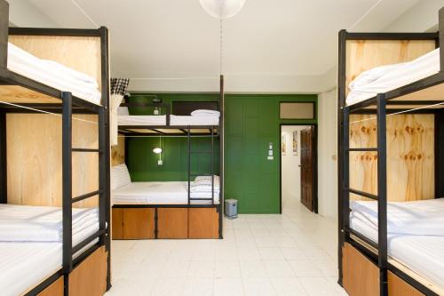 Shared room, female dormitory, 6 guests