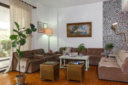 Emmanuel Apartments - image 6