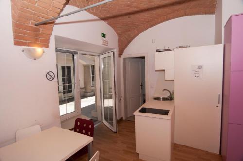кухня, H2O Hostel in Любляна