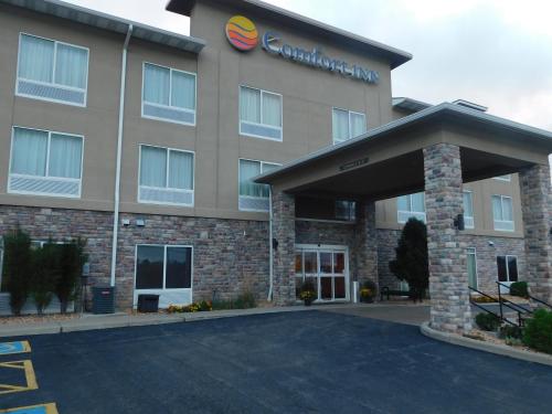 Comfort Inn Saint Clairsville - main image