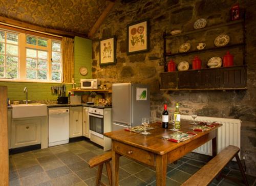 Dolgenau Cottages in Trefeglwys