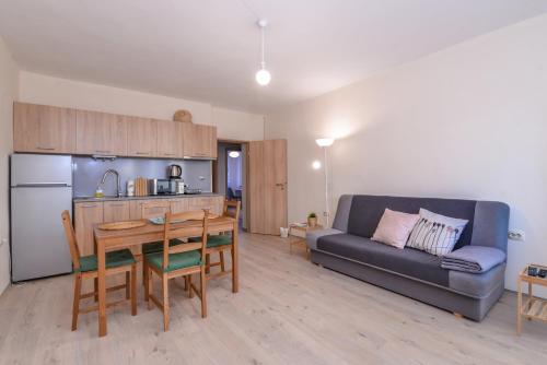 Atacama - spacious apartment in Lozenets area by Flat Mаnager by Flat Mаnager, Sofia