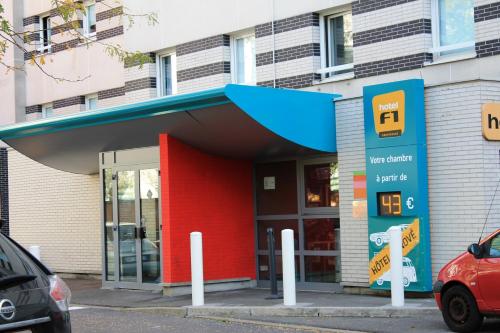 Exterior view, hotelF1 Paris Gennevilliers in Gennevilliers