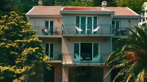 Apartments House 44 - image 6