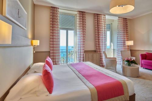 Hotel Vacances Bleues Royal Westminster in Menton