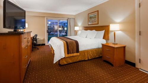 Best Western Plus Kelowna Hotel & Suites