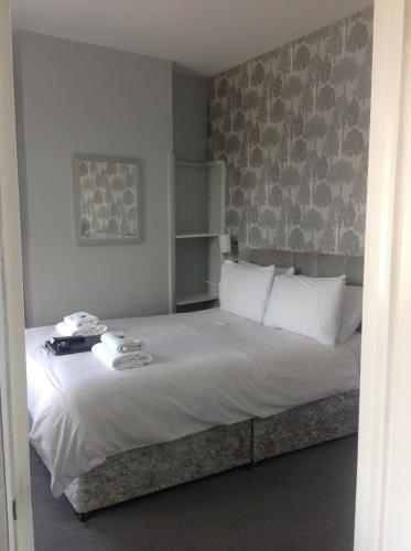 Grosvenor Hotel - image 9