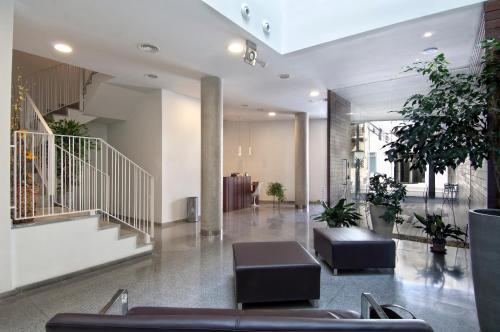 Tuvākā izklaides vieta, Hostal La Creu in Mora D'Ebre