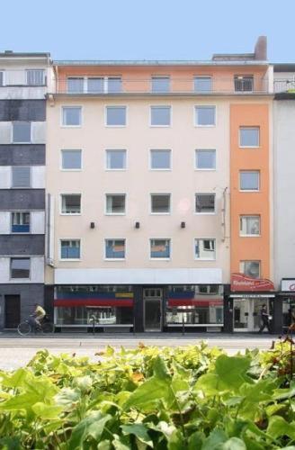 Rheinland Hotel - image 2