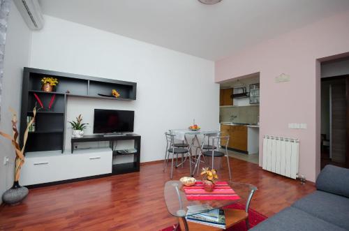 Apartments Miljenko - main image