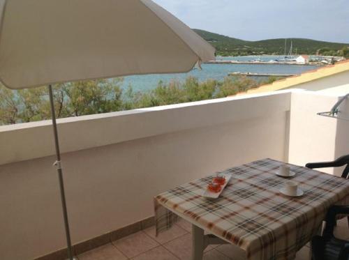 Apartments Villa Mandy in Ist