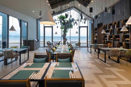 Restaurant, U Jomtien Pattaya in Jomtien Beach