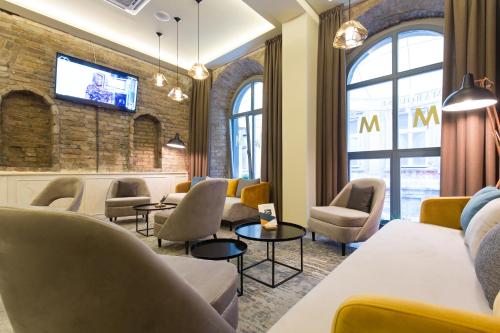 Marquise Hotel Garni - image 7