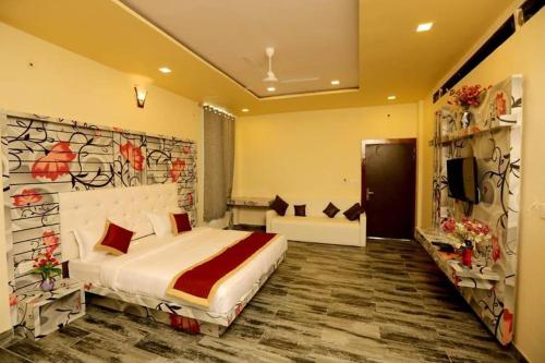 Rock Star Hotel