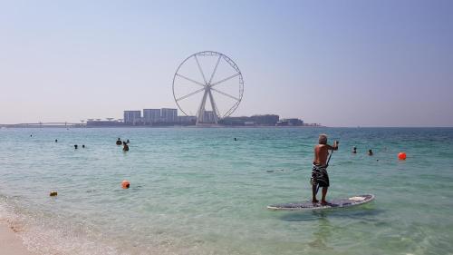 Luxury Sea View Beachfront 3 Bedroom Apt, JBR, Dubai (foto 5)