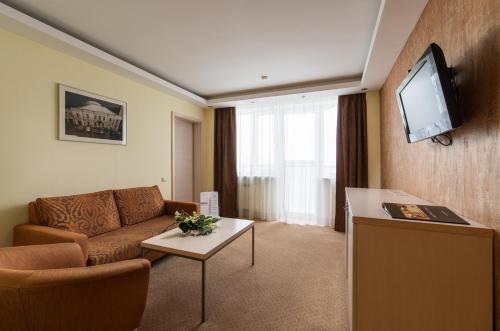 President Hotel - image 6