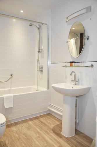White Hart Hotel by Greene King Inns Room Type - Superior Double Room