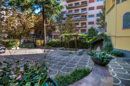 Villa Albina - Hotel - Naples