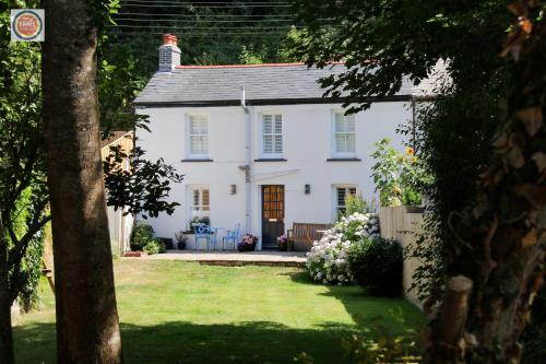Violet Cottage, St Blazey, Cornwall