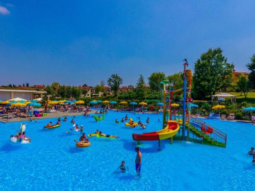 Belvedere Village - image 11