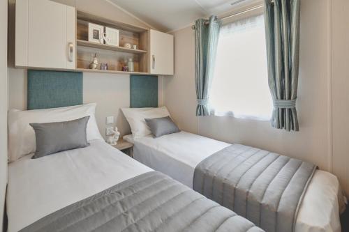 Linwater Holiday Park - image 6