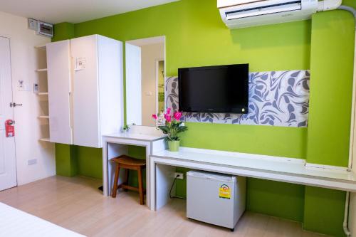 Superior Twin Room image 10