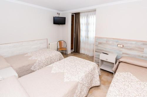 Hostal Viky - image 8