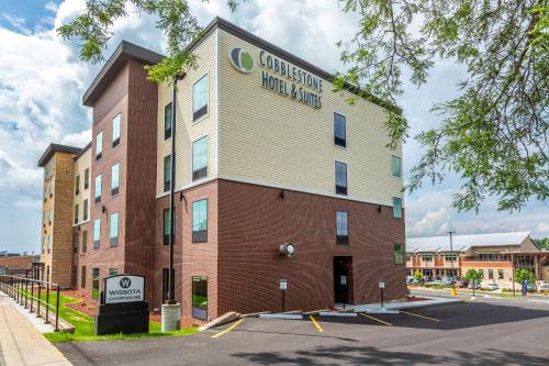Cobblestone Hotel & Suites Hartford in Hartford, USA