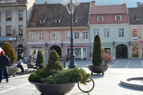 Casa Krone - Piața Sfatului - image 4