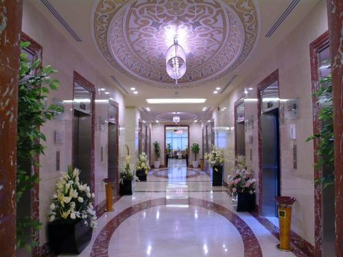 Dorrar Al Eiman Royal Hotel