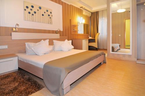 Hotel Confort - main image