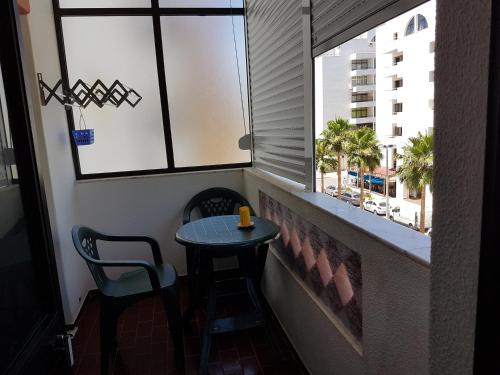 Apartment Girasol Front Beach Quarteira Algarve in คาตีรา