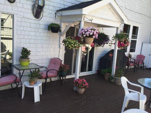 บริการและสิ่งอำนวยความสะดวก, Lakelawn B&B and Motel in ยาร์เมาท์