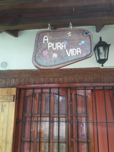 A Pura Vida, Santa Teresita