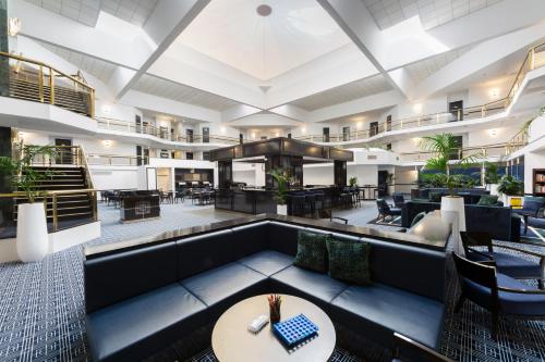 Bar/lounge, Ramada by Wyndham Diplomat Canberra in Canberra