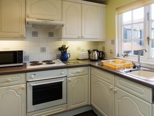 1 Bell Lodge Thorpeness - image 8