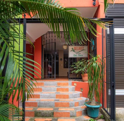Entrada, Melrost Airport Bed & Breakfast in Alajuela