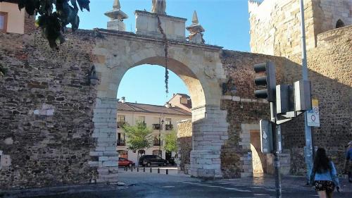  Housingleón - Muralla in León