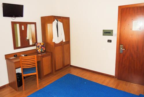Hotel Lungomare - image 3